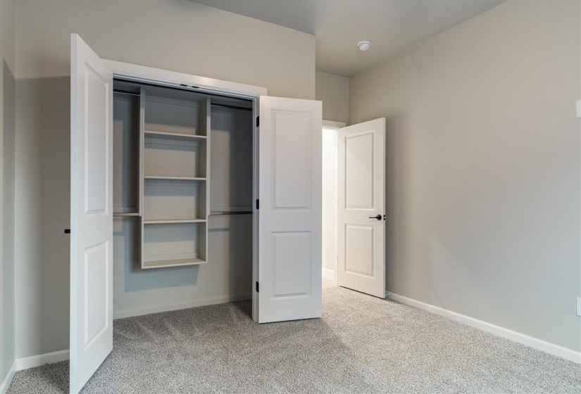 4 Bedrooms Bedrooms, 0 ,2 BathroomsBathrooms,Residential,Single Family,Rock Hollow,1,133324