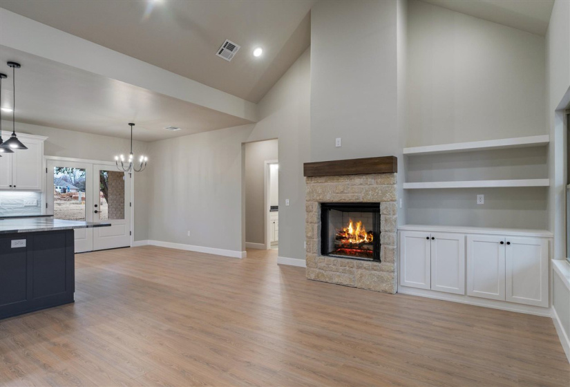 4 Bedrooms Bedrooms, 0 ,2 BathroomsBathrooms,Residential,Single Family,Rock Hollow,1,133324