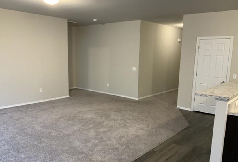 4 Bedrooms Bedrooms, 0 ,2 BathroomsBathrooms,Residential,Single Family,Brooke,1,129707