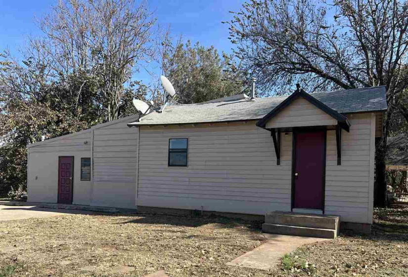 2 Bedrooms Bedrooms, 0 ,1 BathroomBathrooms,Residential,Single Family,Birch,1,133327