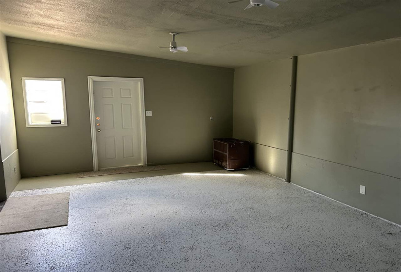 2 Bedrooms Bedrooms, 0 ,1 BathroomBathrooms,Residential,Single Family,Birch,1,133327