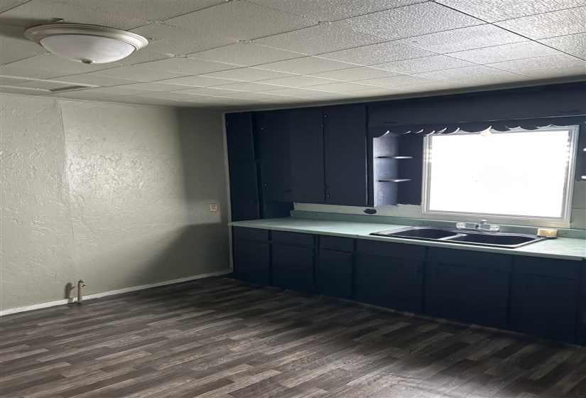 2 Bedrooms Bedrooms, 0 ,1 BathroomBathrooms,Residential,Single Family,Birch,1,133327