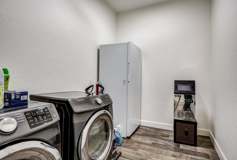 5 Bedrooms Bedrooms, 0 ,3 BathroomsBathrooms,Residential,Single Family,scissortail,2,133330