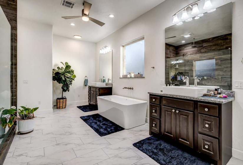 5 Bedrooms Bedrooms, 0 ,3 BathroomsBathrooms,Residential,Single Family,scissortail,2,133330