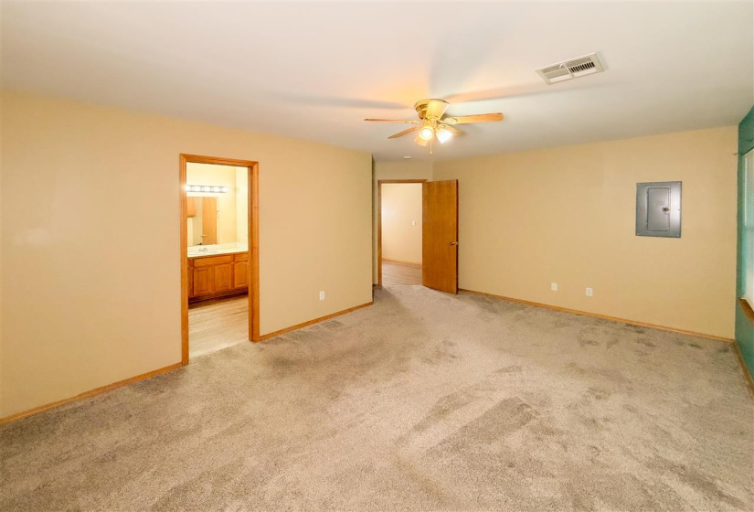 4 Bedrooms Bedrooms, 0 ,2 BathroomsBathrooms,Residential,Single Family,Second,1,133332