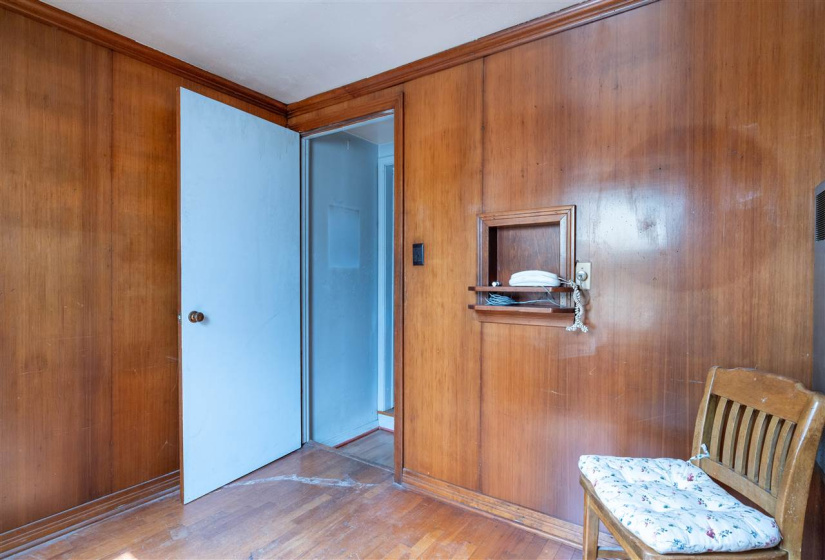 4 Bedrooms Bedrooms, 0 ,1 BathroomBathrooms,Residential,Single Family,10th,1.5,131732