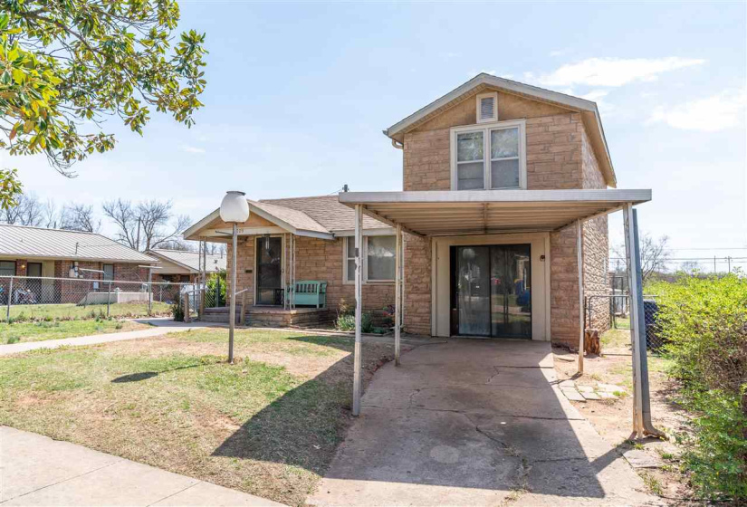 4 Bedrooms Bedrooms, 0 ,1 BathroomBathrooms,Residential,Single Family,10th,1.5,131732