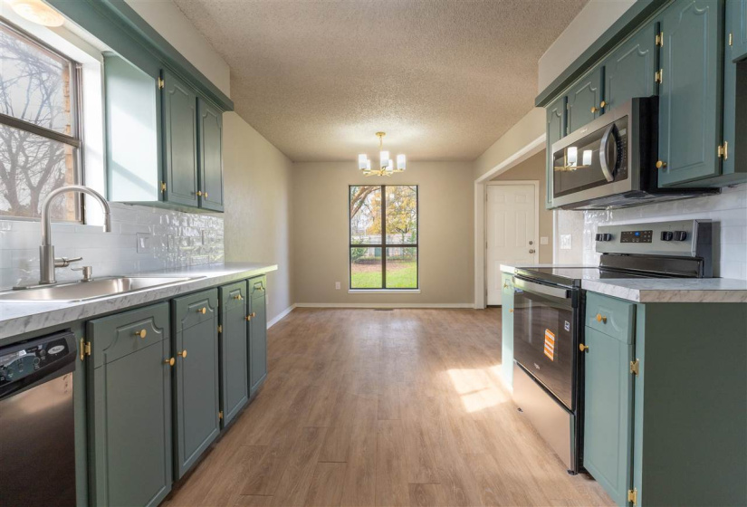 3 Bedrooms Bedrooms, 0 ,2 BathroomsBathrooms,Residential,Single Family,Westbrook,1,133311