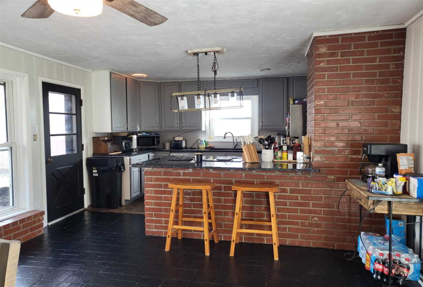 3 Bedrooms Bedrooms, 0 ,2 BathroomsBathrooms,Residential,Single Family,60th St,1,133339