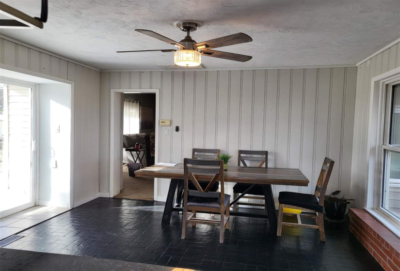 3 Bedrooms Bedrooms, 0 ,2 BathroomsBathrooms,Residential,Single Family,60th St,1,133339