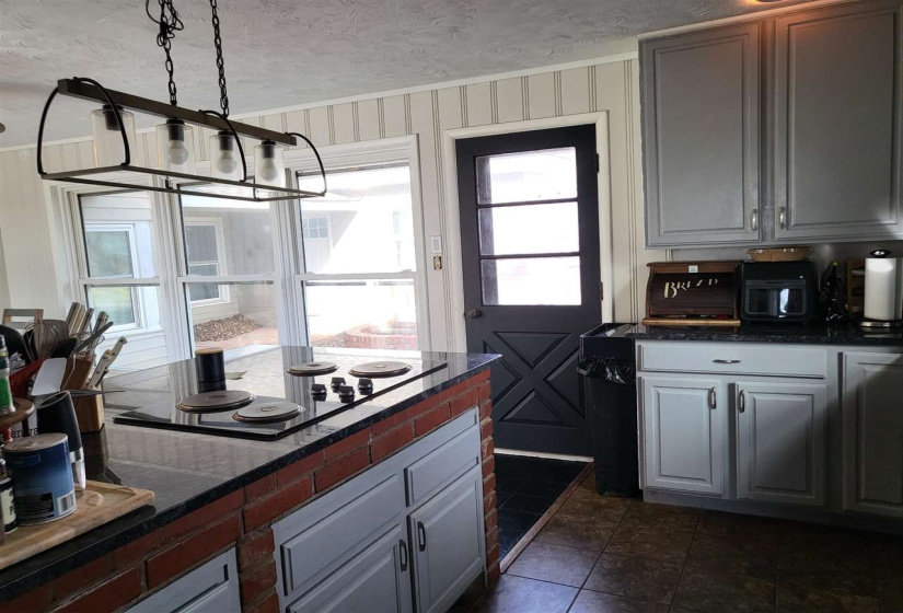 3 Bedrooms Bedrooms, 0 ,2 BathroomsBathrooms,Residential,Single Family,60th St,1,133339