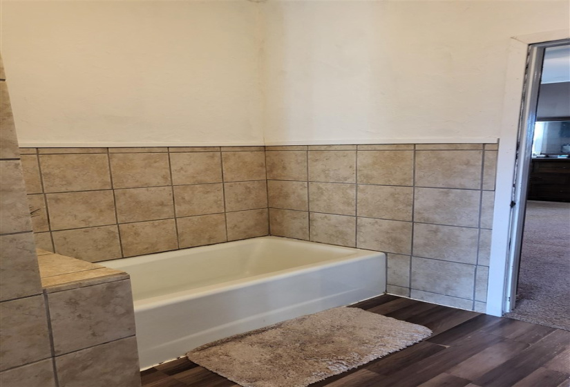 3 Bedrooms Bedrooms, 0 ,2 BathroomsBathrooms,Residential,Single Family,60th St,1,133339