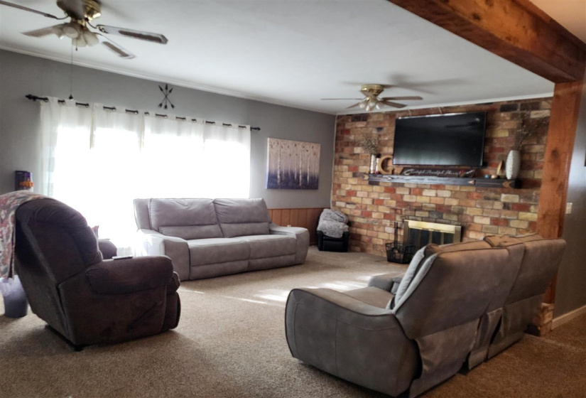 3 Bedrooms Bedrooms, 0 ,2 BathroomsBathrooms,Residential,Single Family,60th St,1,133339