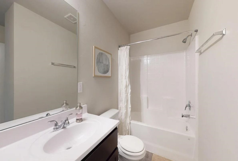 3 Bedrooms Bedrooms, 0 ,2 BathroomsBathrooms,Residential,Single Family,30th,1,133345