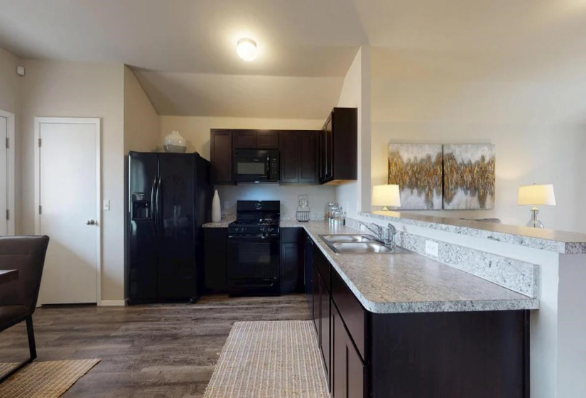 3 Bedrooms Bedrooms, 0 ,2 BathroomsBathrooms,Residential,Single Family,30th,1,133345