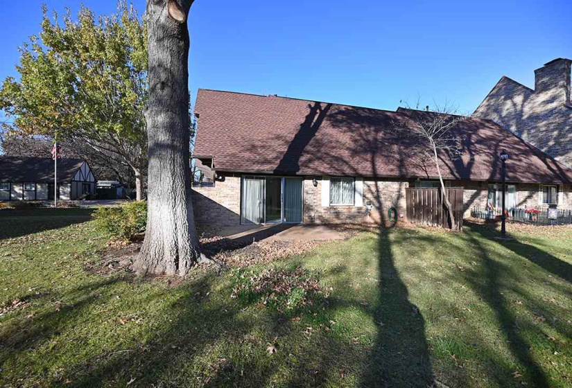 2 Bedrooms Bedrooms, 0 ,2 BathroomsBathrooms,Residential,Condominium/townhouse,Brentwood,1,133346