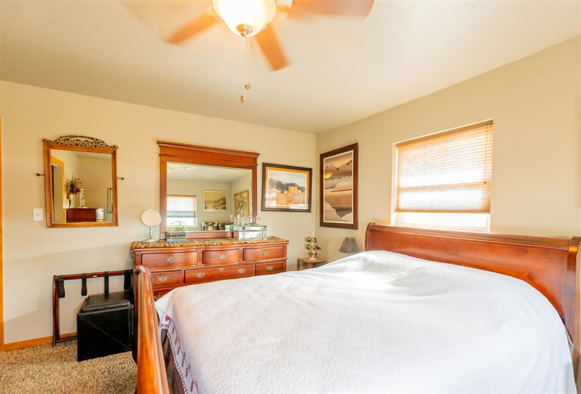 3 Bedrooms Bedrooms, 0 ,2 BathroomsBathrooms,Residential,Single Family,Coyote Run,1,133347