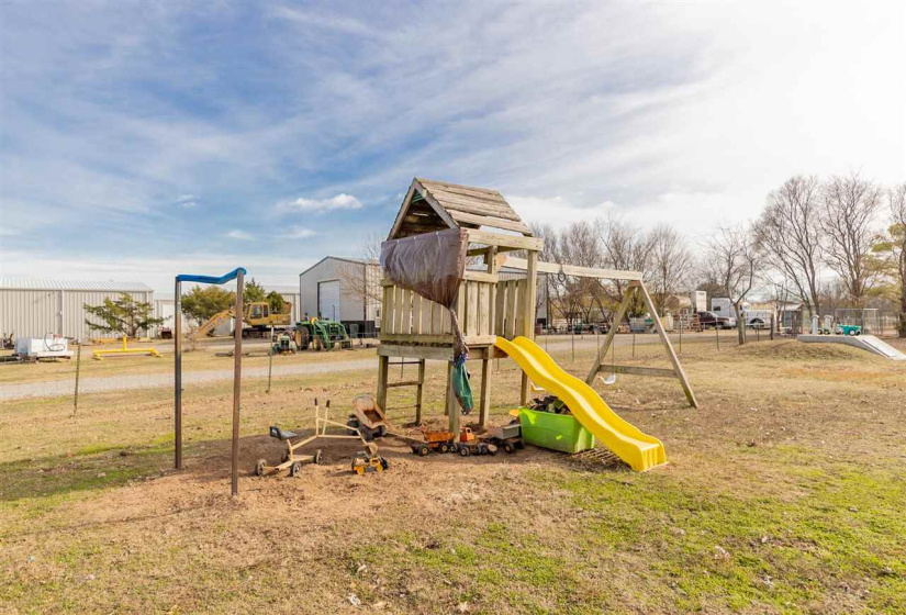 3 Bedrooms Bedrooms, 0 ,2 BathroomsBathrooms,Residential,Single Family,Coyote Run,1,133347