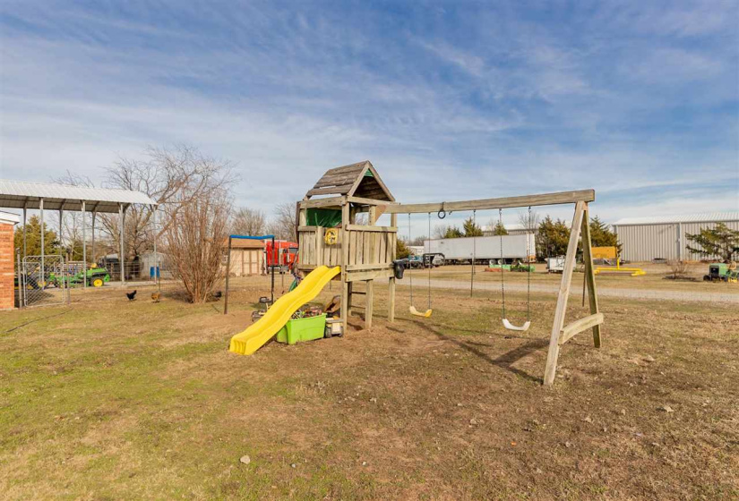 3 Bedrooms Bedrooms, 0 ,2 BathroomsBathrooms,Residential,Single Family,Coyote Run,1,133347