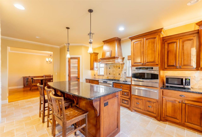 4 Bedrooms Bedrooms, 0 ,2 BathroomsBathrooms,Residential,Single Family,Madison,1.5,133348