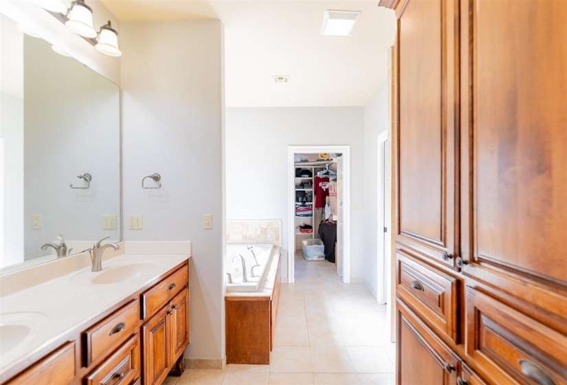 4 Bedrooms Bedrooms, 0 ,2 BathroomsBathrooms,Residential,Single Family,Madison,1.5,133348