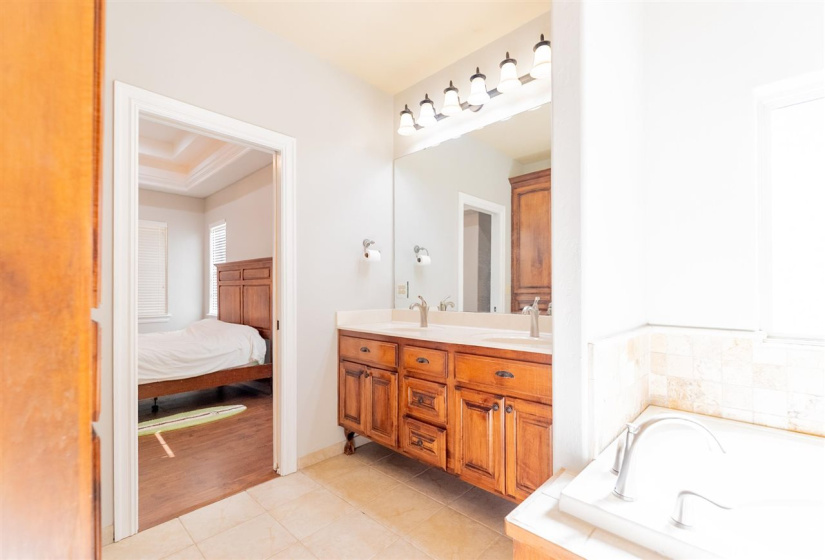 4 Bedrooms Bedrooms, 0 ,2 BathroomsBathrooms,Residential,Single Family,Madison,1.5,133348