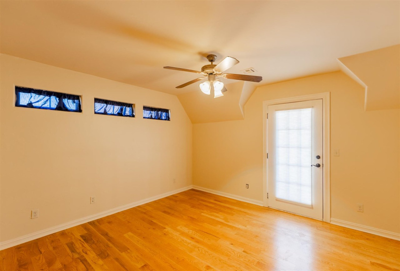 4 Bedrooms Bedrooms, 0 ,2 BathroomsBathrooms,Residential,Single Family,Madison,1.5,133348