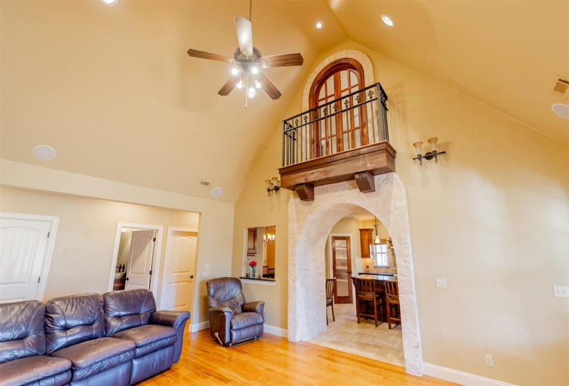 4 Bedrooms Bedrooms, 0 ,2 BathroomsBathrooms,Residential,Single Family,Madison,1.5,133348