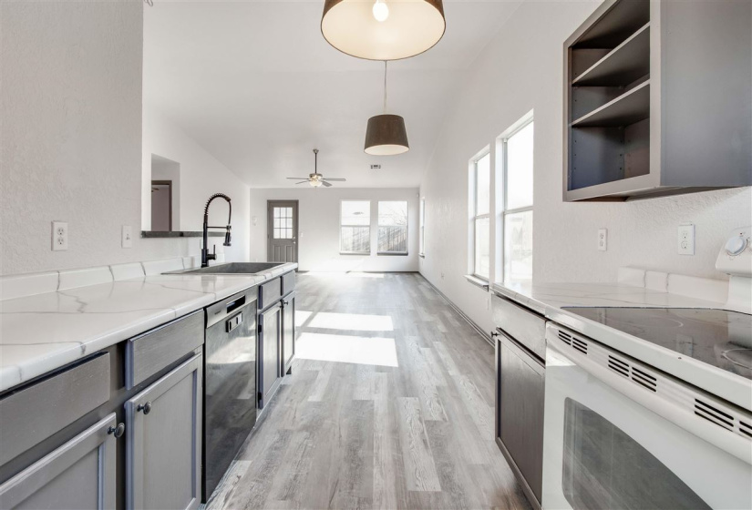 4 Bedrooms Bedrooms, 0 ,2 BathroomsBathrooms,Residential,Single Family,Edinburg,1,133351