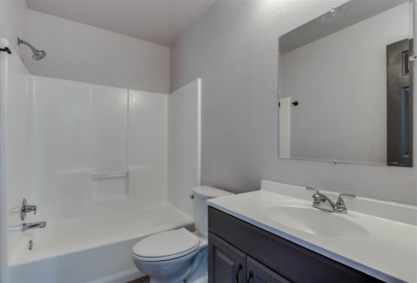 4 Bedrooms Bedrooms, 0 ,2 BathroomsBathrooms,Residential,Single Family,Edinburg,1,133351