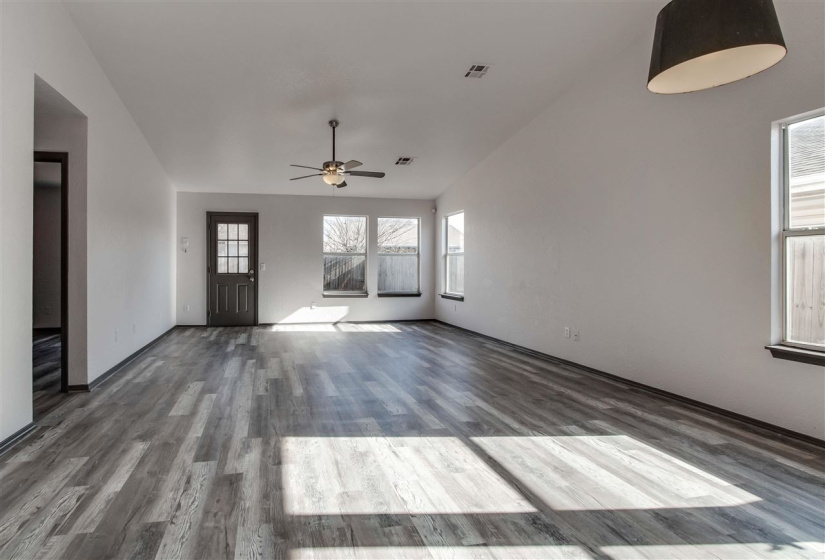 4 Bedrooms Bedrooms, 0 ,2 BathroomsBathrooms,Residential,Single Family,Edinburg,1,133351