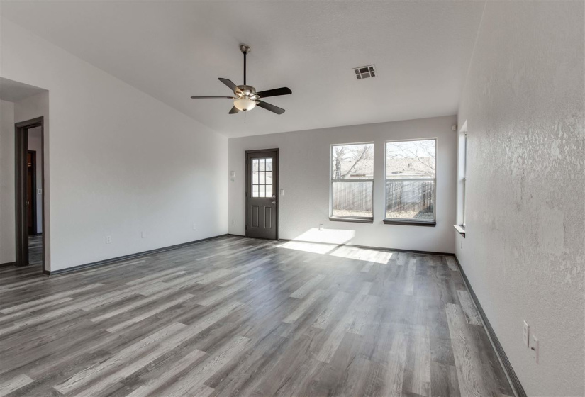 4 Bedrooms Bedrooms, 0 ,2 BathroomsBathrooms,Residential,Single Family,Edinburg,1,133351