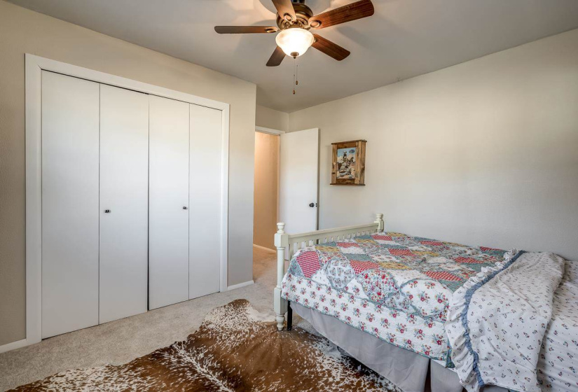 3 Bedrooms Bedrooms, 0 ,1 BathroomBathrooms,Residential,Single Family,Holly St,1,133352