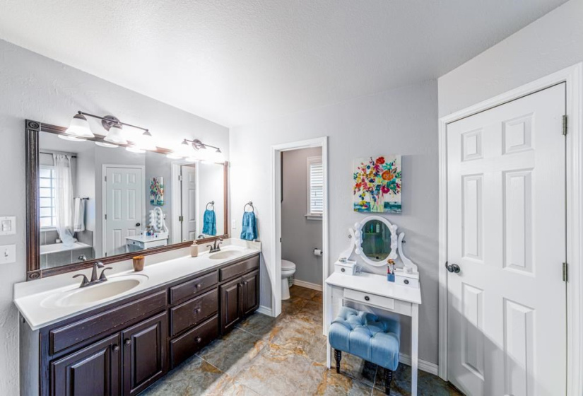 5 Bedrooms Bedrooms, 0 ,4 BathroomsBathrooms,Residential,Single Family,Deerfield,1,133354