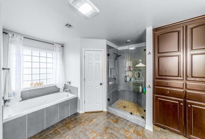 5 Bedrooms Bedrooms, 0 ,4 BathroomsBathrooms,Residential,Single Family,Deerfield,1,133354