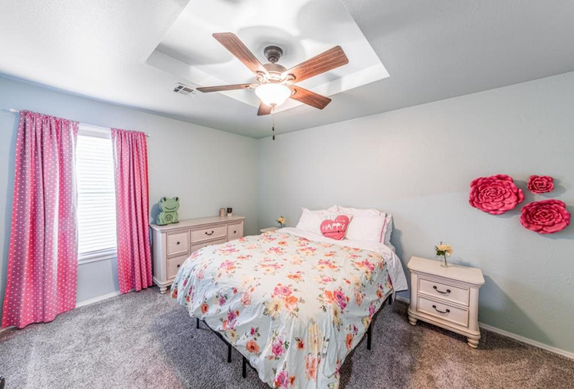 5 Bedrooms Bedrooms, 0 ,4 BathroomsBathrooms,Residential,Single Family,Deerfield,1,133354