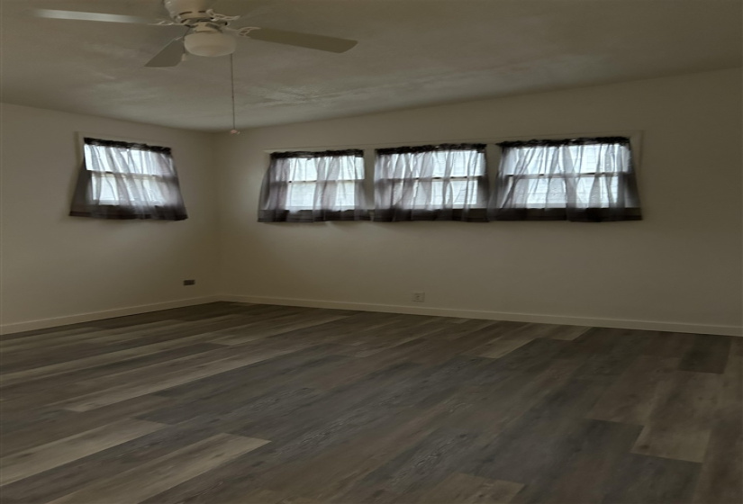 4 Bedrooms Bedrooms, 0 ,2 BathroomsBathrooms,Residential,Single Family,Marshall,1,133357