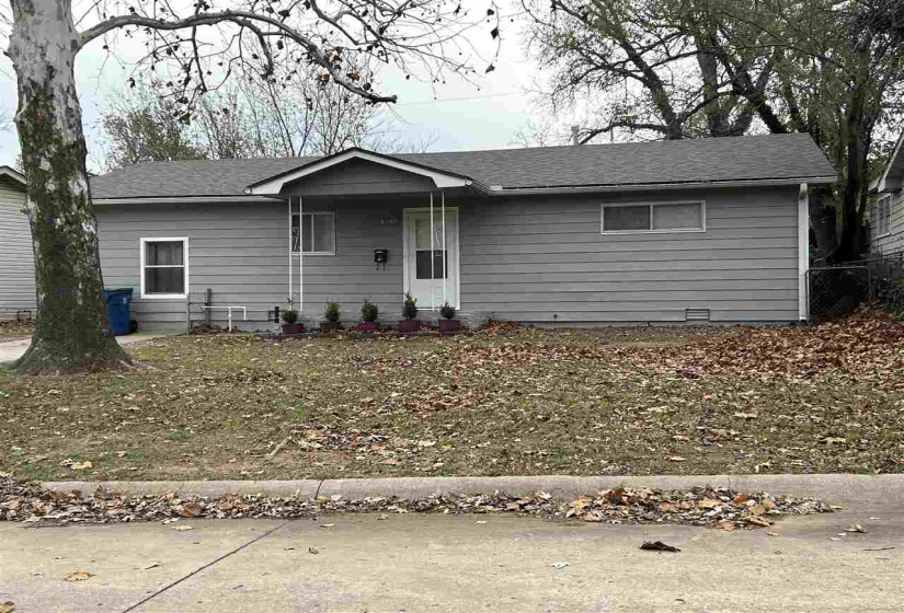 4 Bedrooms Bedrooms, 0 ,2 BathroomsBathrooms,Residential,Single Family,Marshall,1,133357