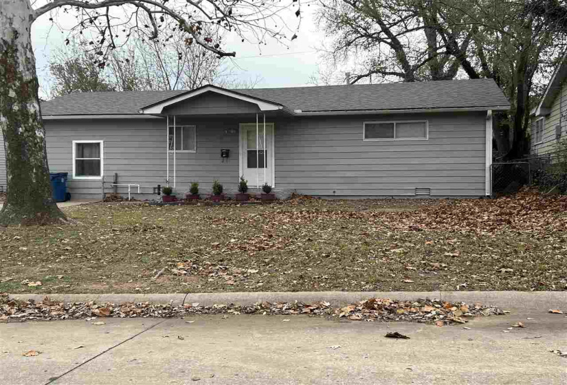 4 Bedrooms Bedrooms, 0 ,2 BathroomsBathrooms,Residential,Single Family,Marshall,1,133357