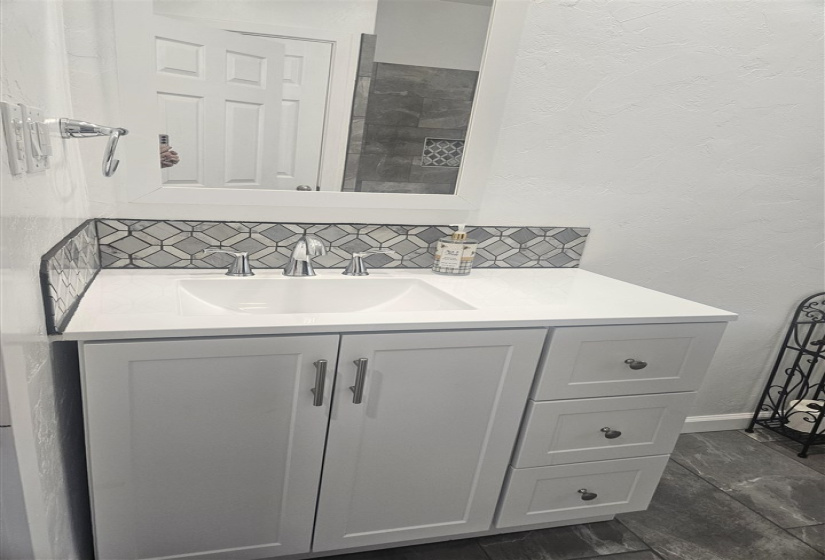 2 Bedrooms Bedrooms, 0 ,1 BathroomBathrooms,Residential,Single Family,Chestnut,1,133358