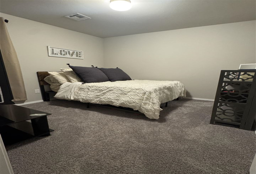 3 Bedrooms Bedrooms, 0 ,2 BathroomsBathrooms,Residential,Single Family,Carnley,1,133286