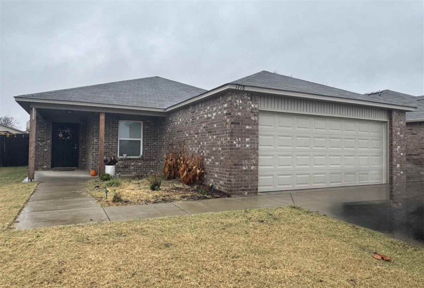 3 Bedrooms Bedrooms, 0 ,2 BathroomsBathrooms,Residential,Single Family,Carnley,1,133286