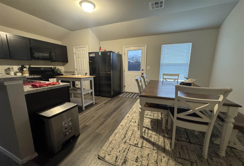 3 Bedrooms Bedrooms, 0 ,2 BathroomsBathrooms,Residential,Single Family,Carnley,1,133286