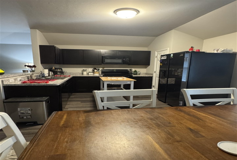 3 Bedrooms Bedrooms, 0 ,2 BathroomsBathrooms,Residential,Single Family,Carnley,1,133286