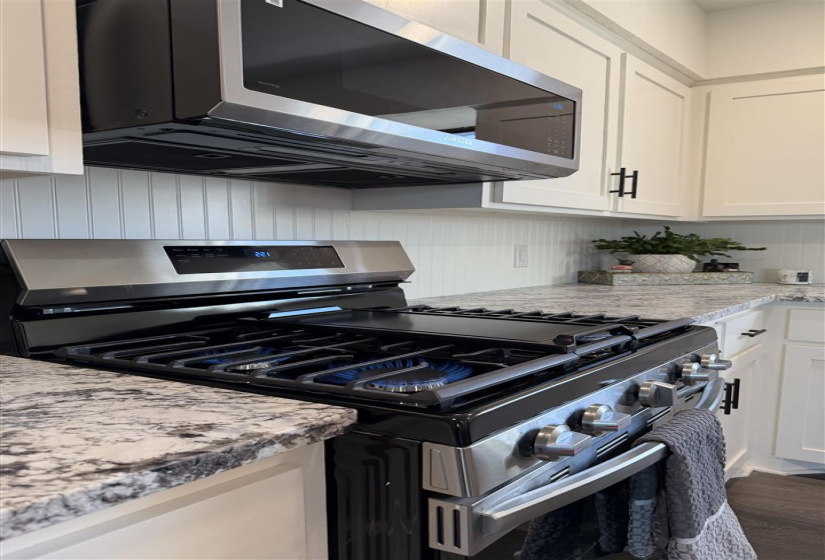 3 Bedrooms Bedrooms, 0 ,1 BathroomBathrooms,Residential,Single Family,Grandstaff,1,133359