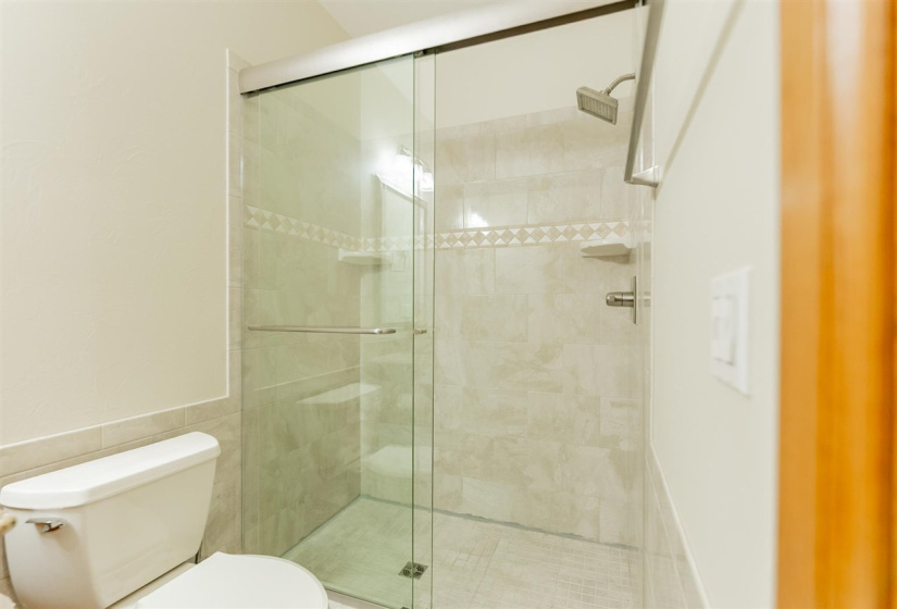 5 Bedrooms Bedrooms, 0 ,4 BathroomsBathrooms,Residential,Single Family,Old Pond,1.5,133361