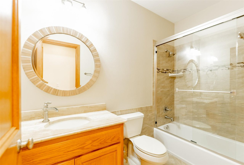 5 Bedrooms Bedrooms, 0 ,4 BathroomsBathrooms,Residential,Single Family,Old Pond,1.5,133361