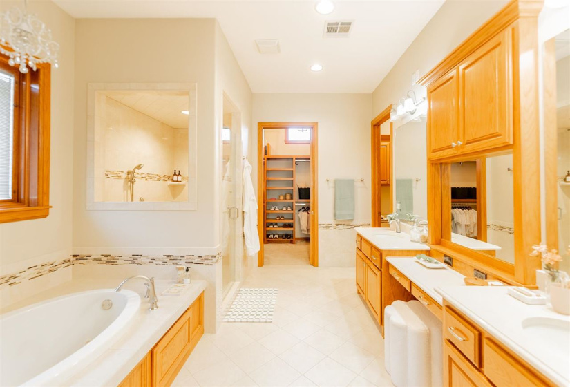 5 Bedrooms Bedrooms, 0 ,4 BathroomsBathrooms,Residential,Single Family,Old Pond,1.5,133361