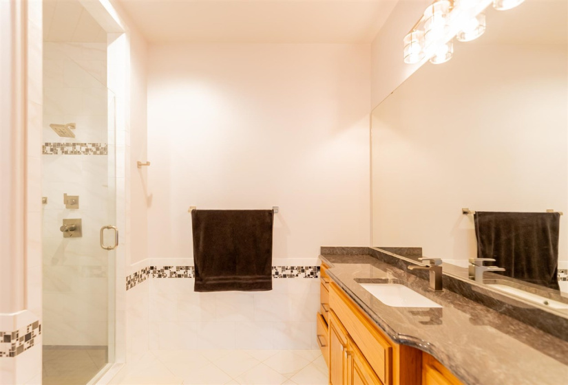 5 Bedrooms Bedrooms, 0 ,4 BathroomsBathrooms,Residential,Single Family,Old Pond,1.5,133361