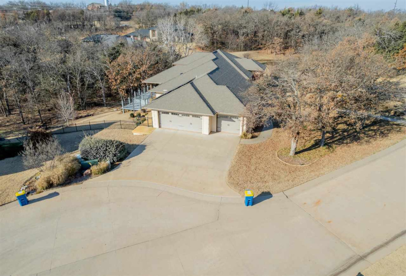 5 Bedrooms Bedrooms, 0 ,4 BathroomsBathrooms,Residential,Single Family,Old Pond,1.5,133361